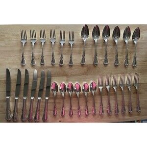 Oneida Wm A Rogers CHALICE / HARMONY Silver overlaid Flatware 30 pcs serve 6